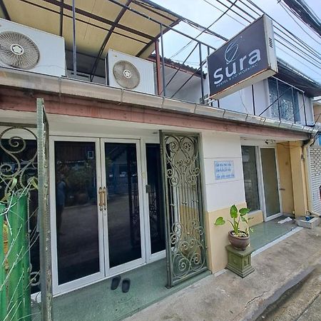 Sura Hostel Bangkok Near Mrt Phra Ram 9 Bagian luar foto