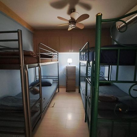 Sura Hostel Bangkok Near Mrt Phra Ram 9 Bagian luar foto
