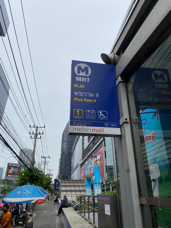 Sura Hostel Bangkok Near Mrt Phra Ram 9 Bagian luar foto
