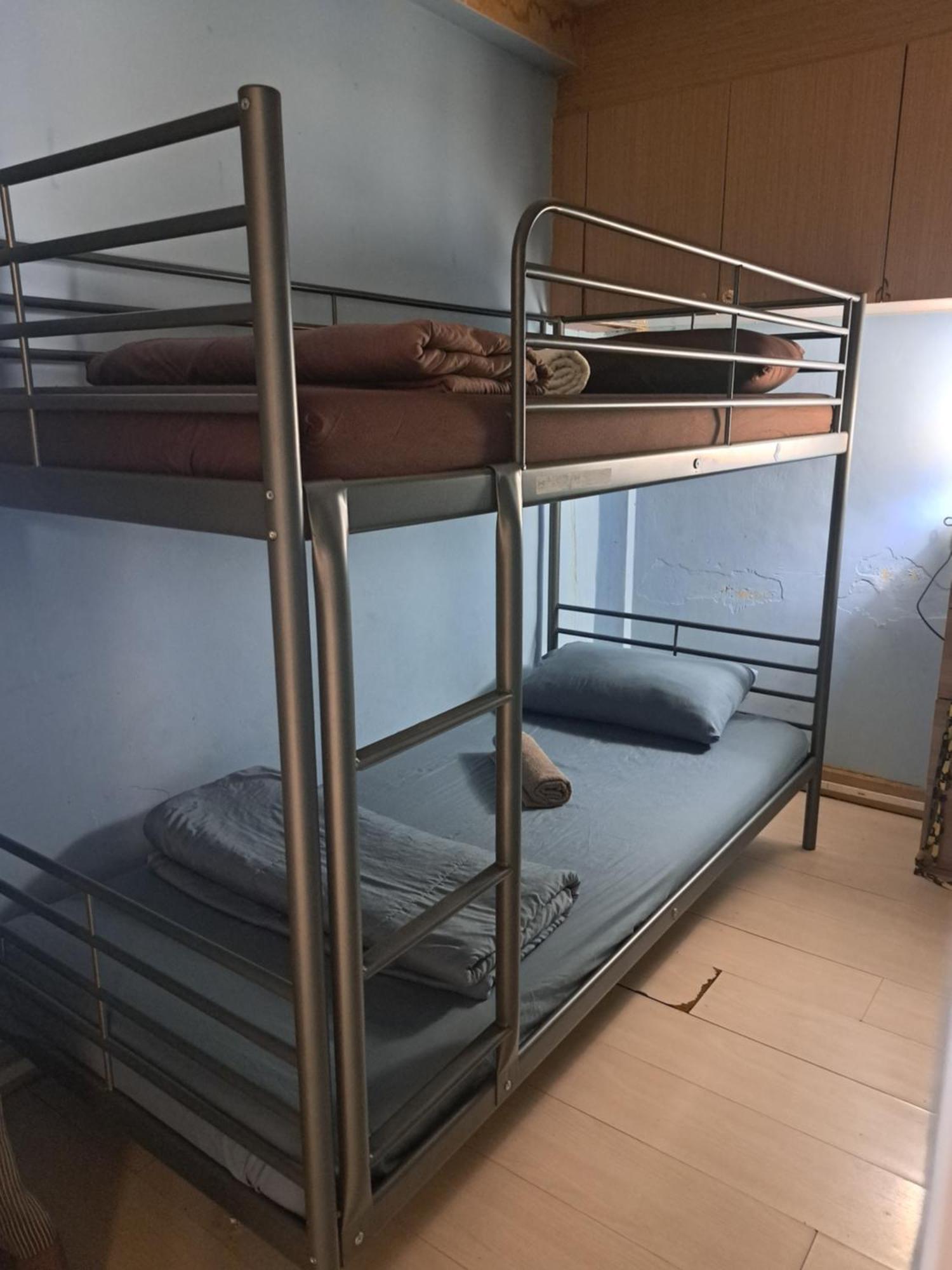 Sura Hostel Bangkok Near Mrt Phra Ram 9 Bagian luar foto