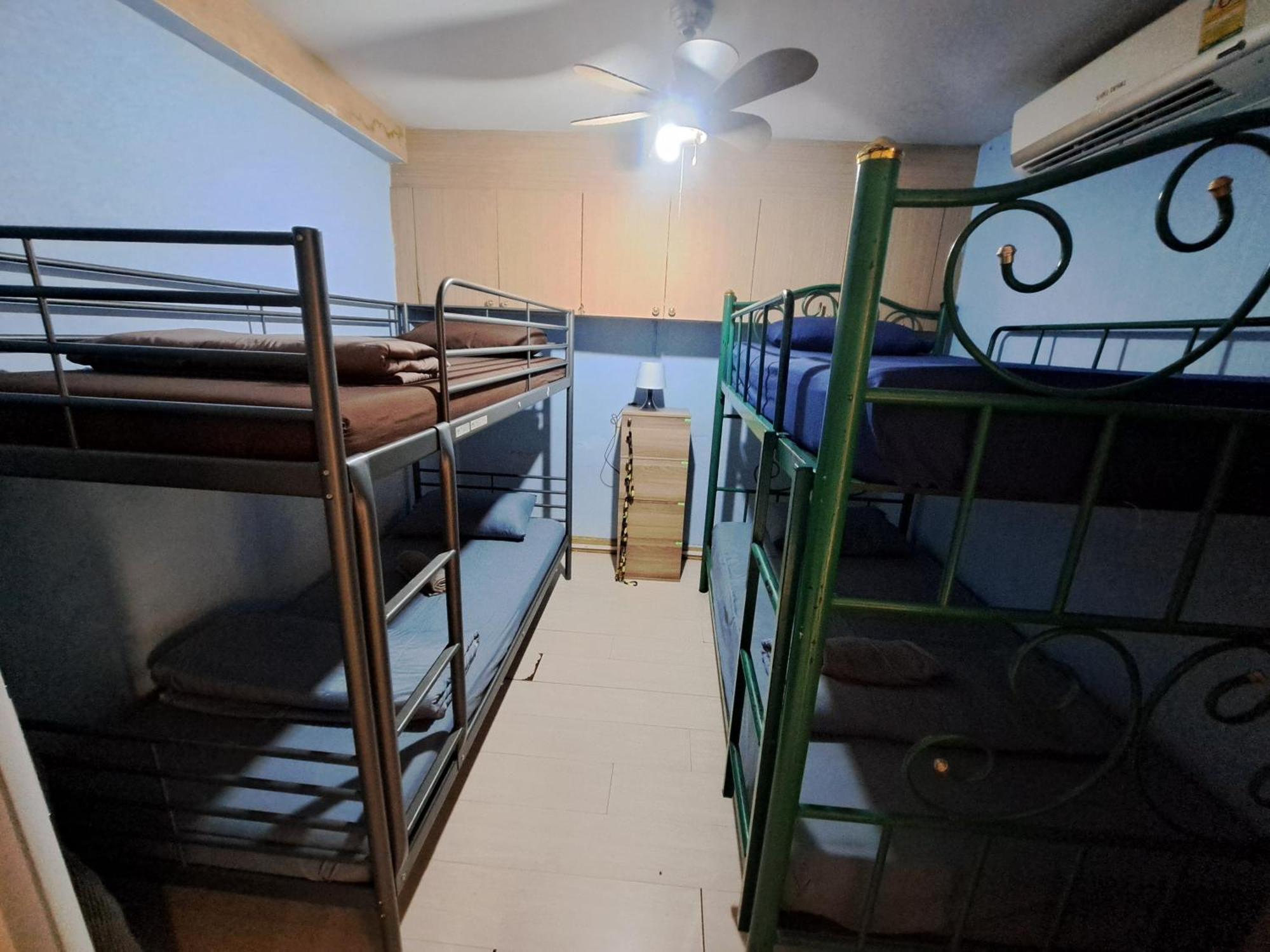 Sura Hostel Bangkok Near Mrt Phra Ram 9 Bagian luar foto